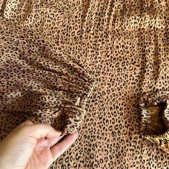 Gap - Picture 3 of 5